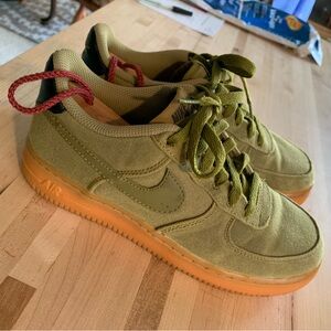Air Force One Low ‘07 Camper Green Canvas with Gum Sole